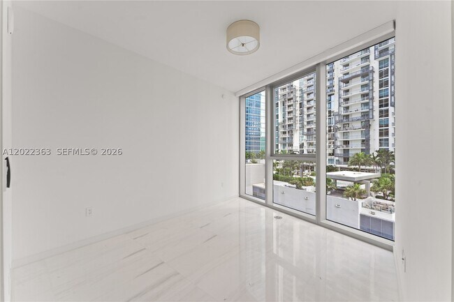 Building Photo - 300 Biscayne Blvd