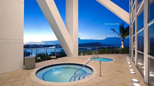 Building Photo - 888 Biscayne Blvd