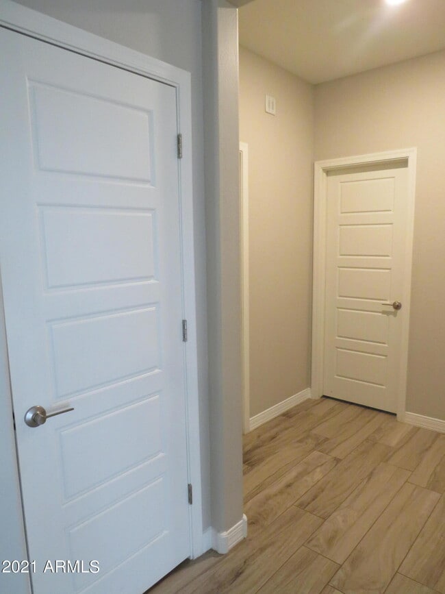Building Photo - 40537 W Helen Ct