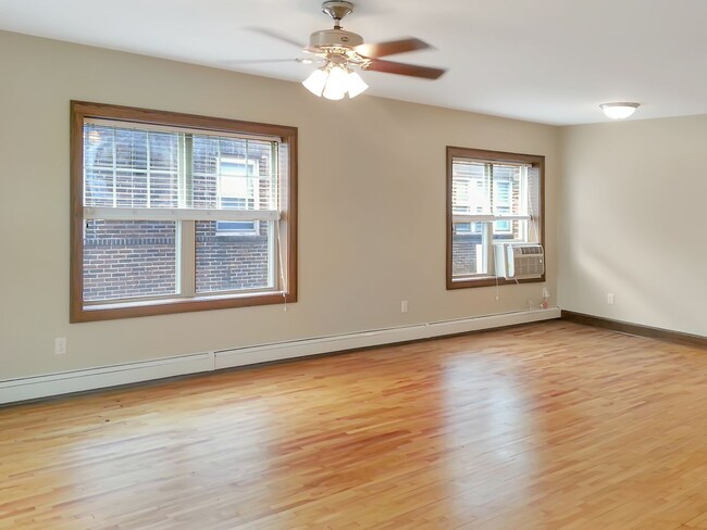 Interior Photo - Stratford Flats