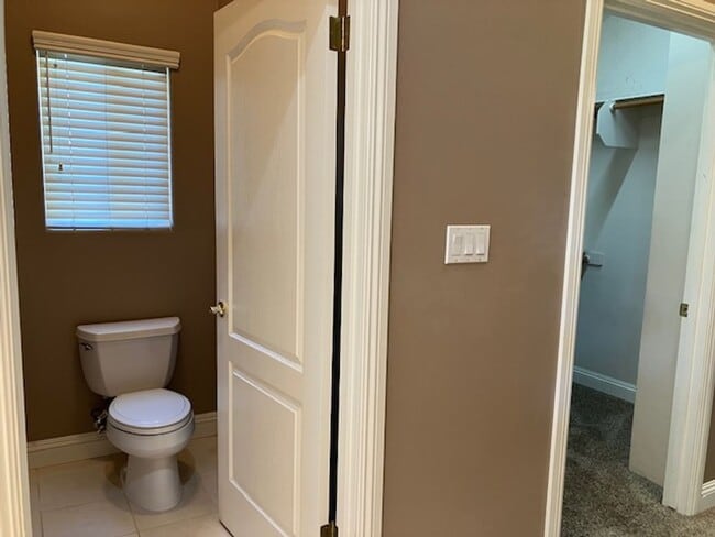 Building Photo - West Bakersfield Custom Home for Rent!