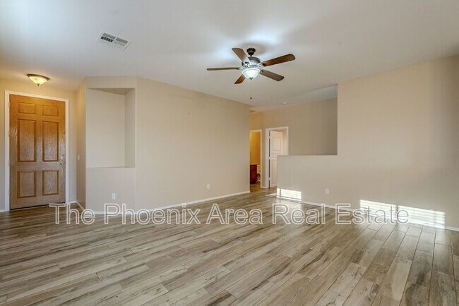 Building Photo - 29189 N Shannon Dr