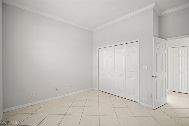 Building Photo - 1072 Port Orange Way