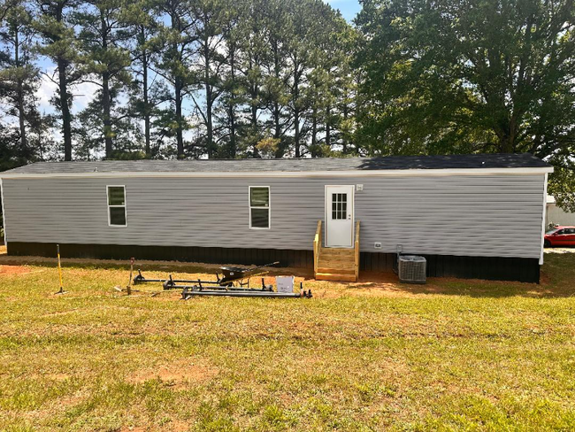 Building Photo - 2114 NC-108