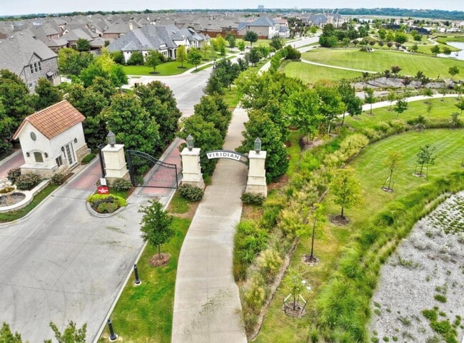 Building Photo - 3927 Cascade Sky Dr