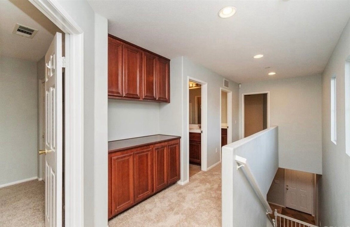 Building Photo - 4591 Sandano St