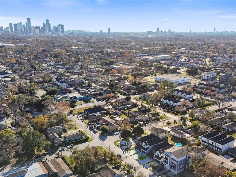 Building Photo - 4609 Terry St