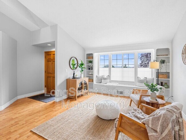 Building Photo - 15926 SW Hampshire Terrace