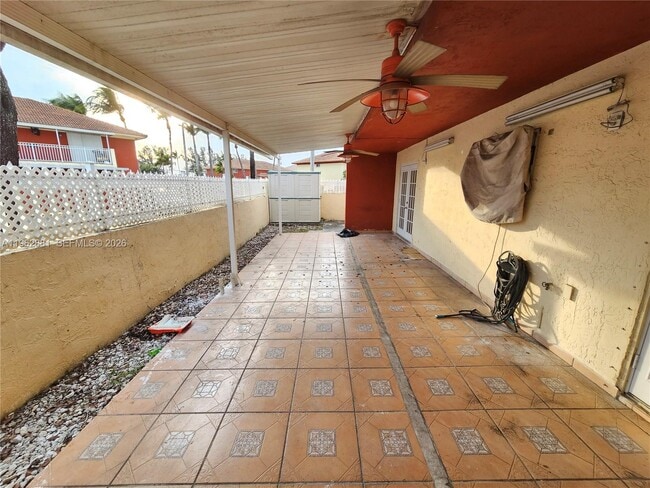 Building Photo - 10915 W Okeechobee Rd