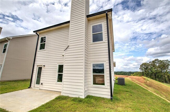 Building Photo - 266 Eva Wy