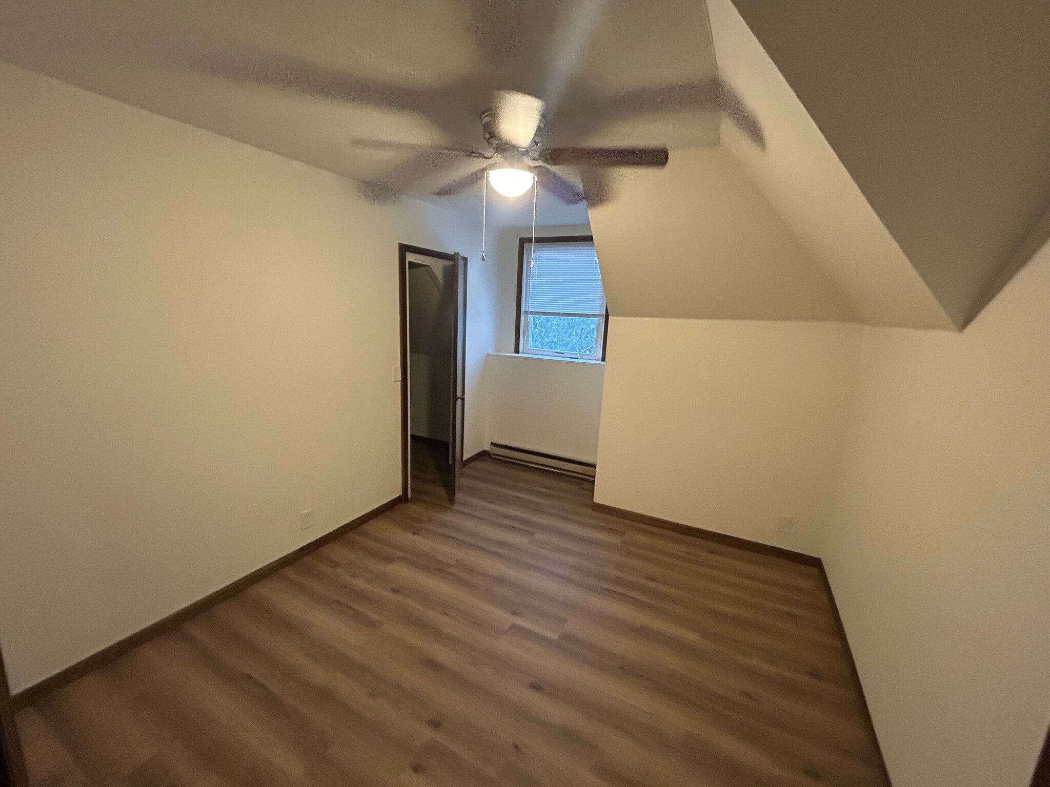 Building Photo - 2905 Burden Ave