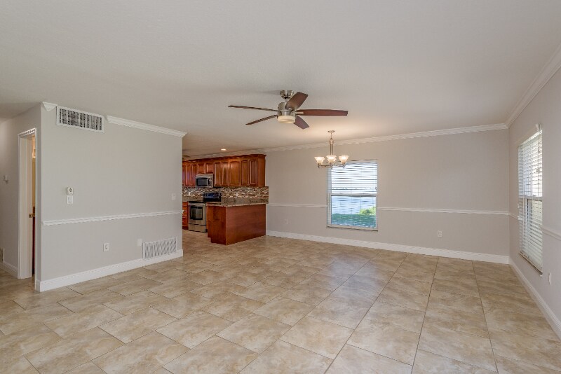 Building Photo - 2700 Bayshore Blvd