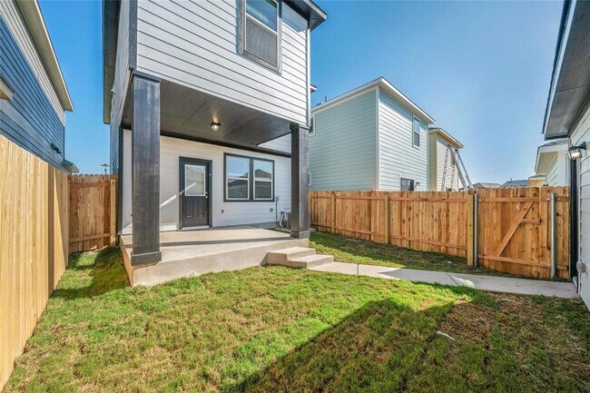 Building Photo - 2045 Arendale Dr