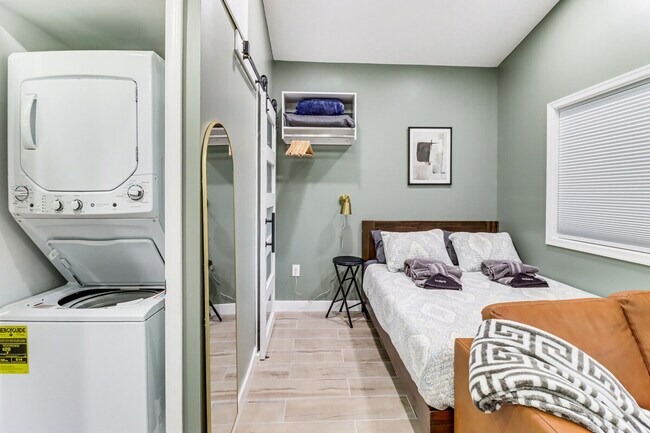 Building Photo - 5123 Boulder Dr