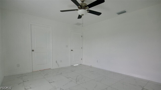 Building Photo - 3433 Jeffcott St