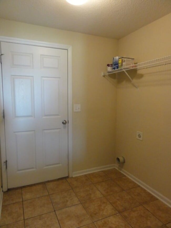 Building Photo - North Park Location, Beautiful Home