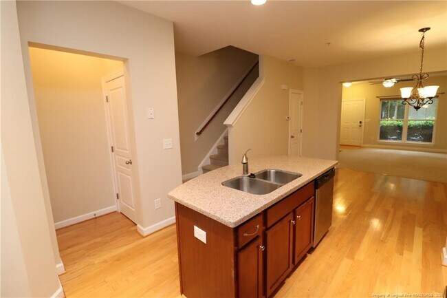 Building Photo - 8011 Sunset Branch Ct