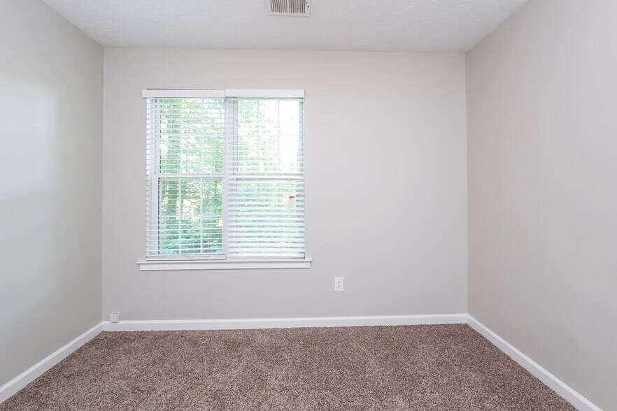 Building Photo - 2721 Windsor Ct