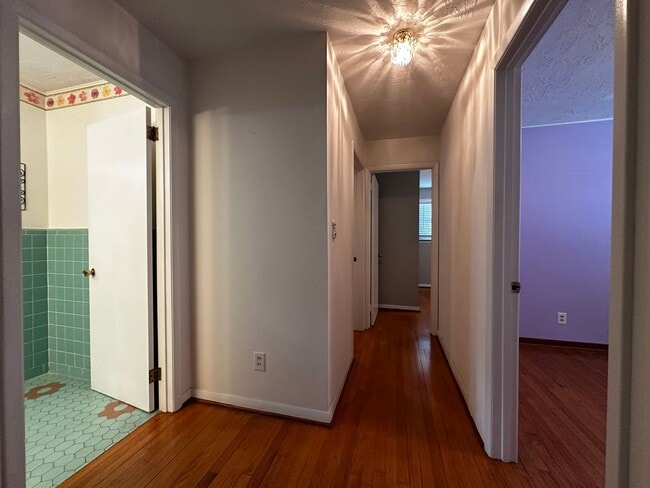 Building Photo - Partially furnished 3 bed/ 1.5 bath - Morristown, TN