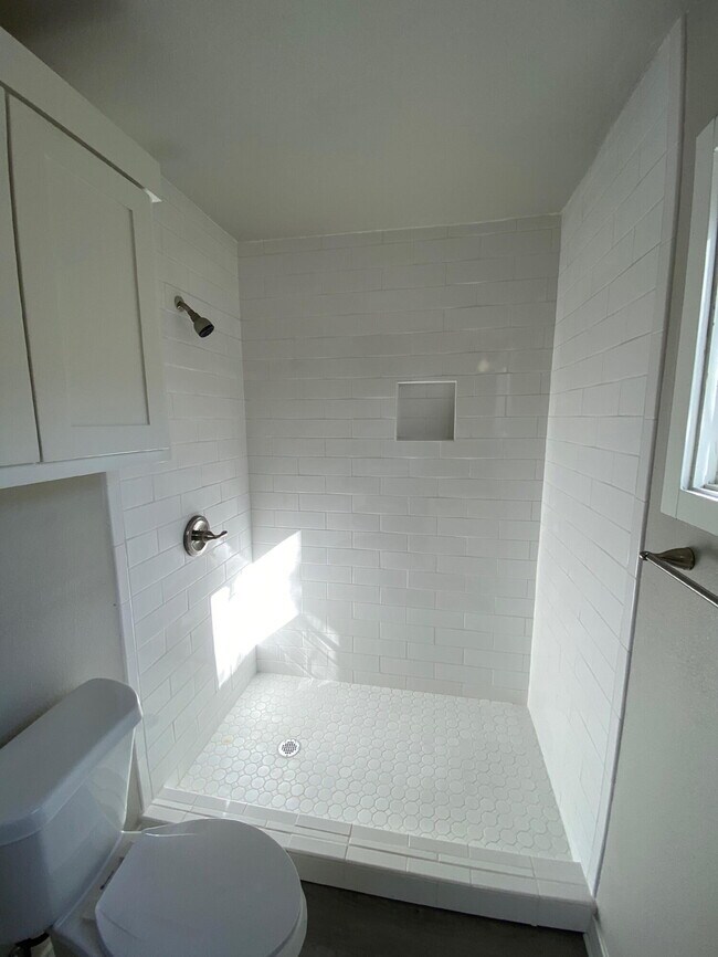 Building Photo - 2823 56th St