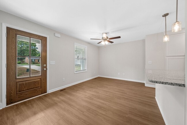 Building Photo - 1217 Dodd St