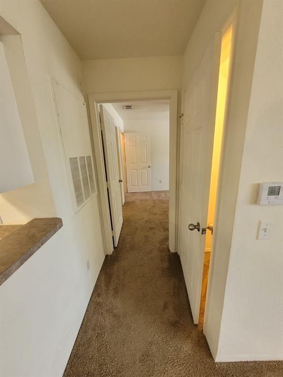 Building Photo - 5914 Willow Ridge Dr