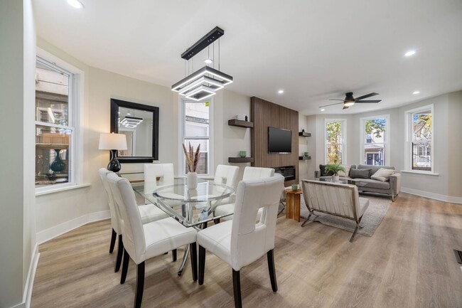 Building Photo - 4143 N Drake Ave