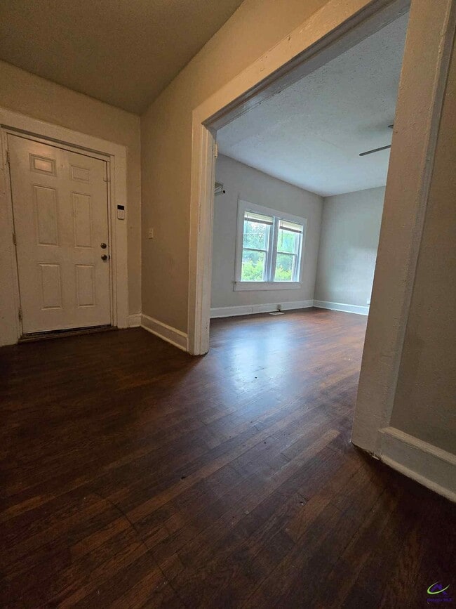 Building Photo - 1273 Hillyer Ave