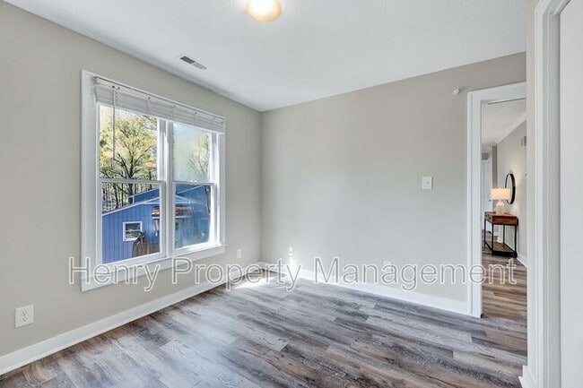 Building Photo - 150 Carmichael Ct