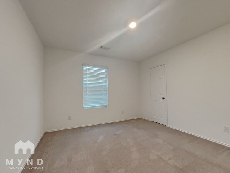 Building Photo - 5233 Elrington Vly Ln