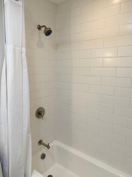 2nd Shower - 7061 Marymount Way