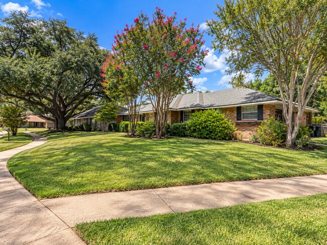 Building Photo - 1548 Ramberlyn Way