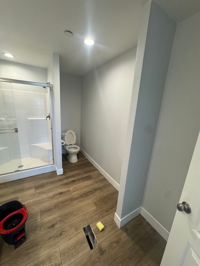 Building Photo - 9175 Alamo Ave