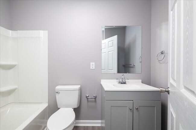 Building Photo - 4004 Grand Ave