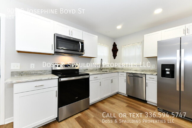 Building Photo - 909 S Josephine Boyd St