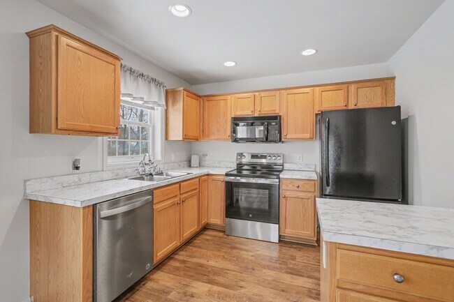 Building Photo - 3 Bedroom Home in Bainbridge