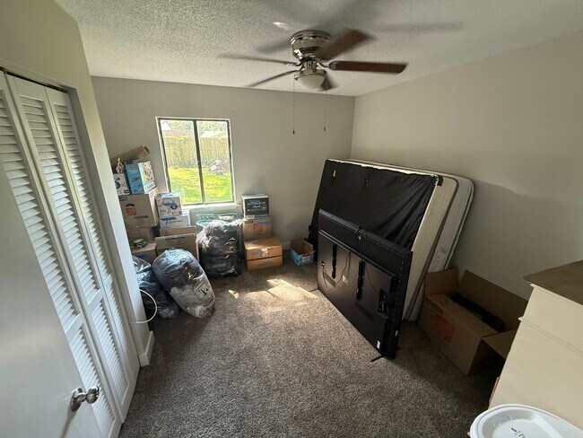 Building Photo - 117 Crossbrook Dr