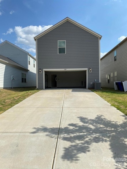 Building Photo - 11819 Midnight Wy