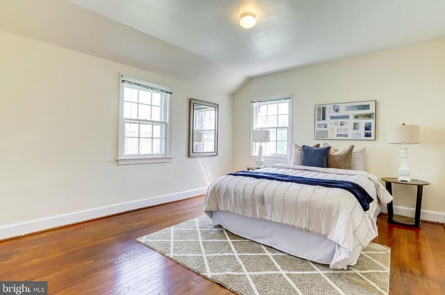 Building Photo - 1807 41st Pl SE