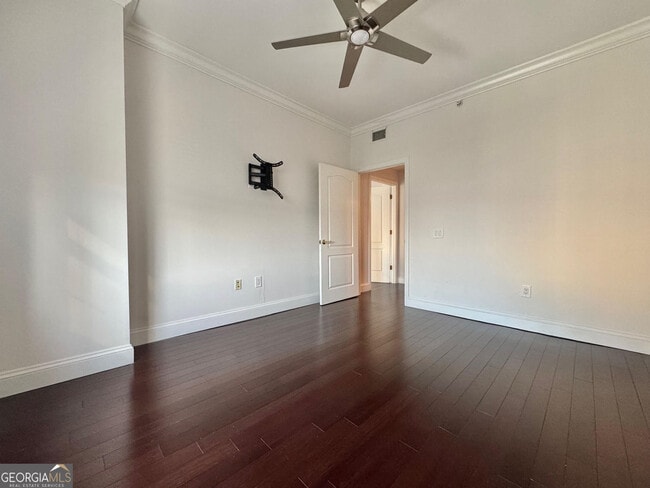 Building Photo - 195 14th St NE