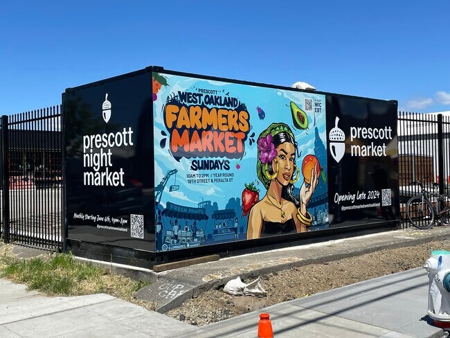 Building Photo - 1534 Center St