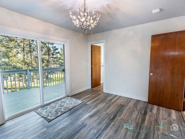 Building Photo - PRICE REDUCTION - Spacious Single Family Home in Seaside!!!