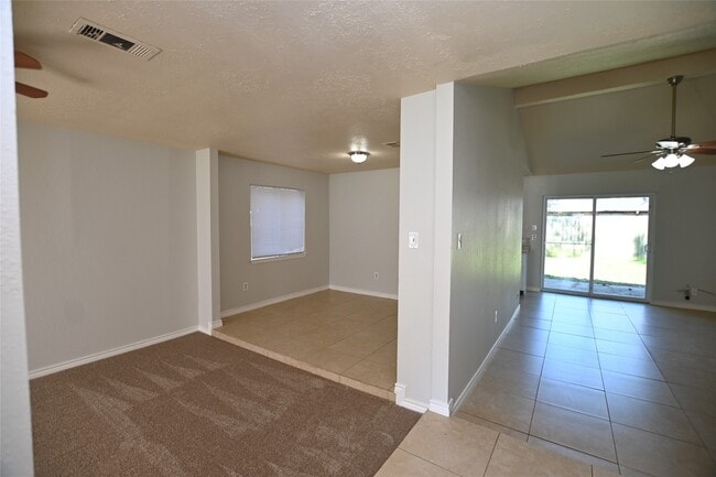 Building Photo - 4615 Fitzwater Dr