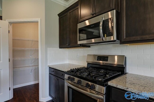 Building Photo - 128 Oak Fletcher Dr