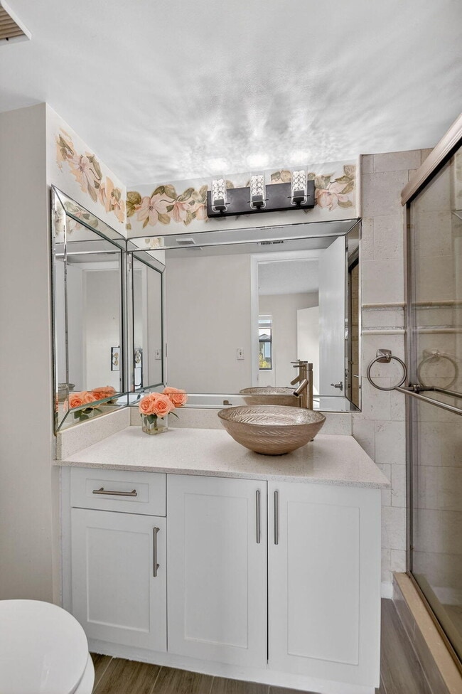 Building Photo - 7142 Golf Colony Ct