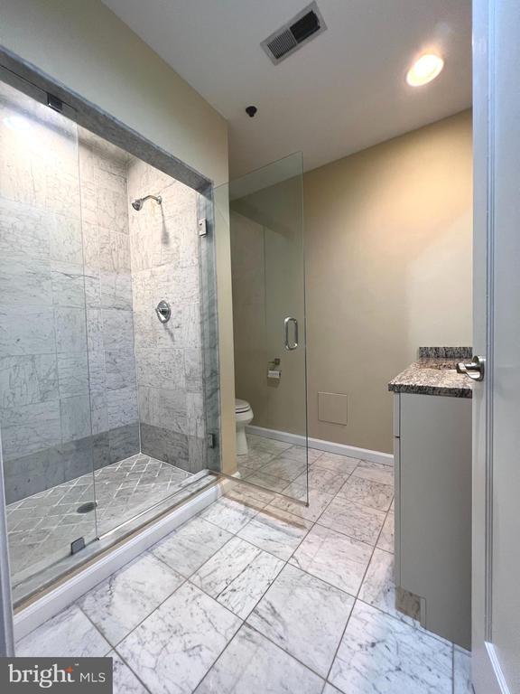 Building Photo - 1811 Chestnut St