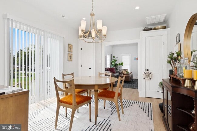 Building Photo - 207 Dodson Ave