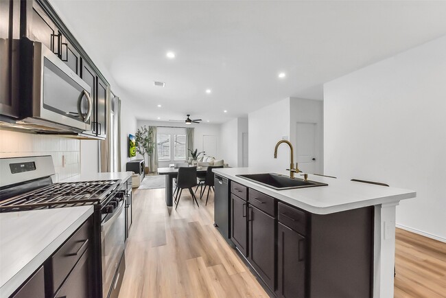 Building Photo - 14816 Crimson Peak Ln