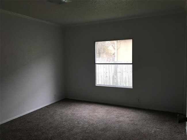 Building Photo - 11811 Greensbrook Forest Dr