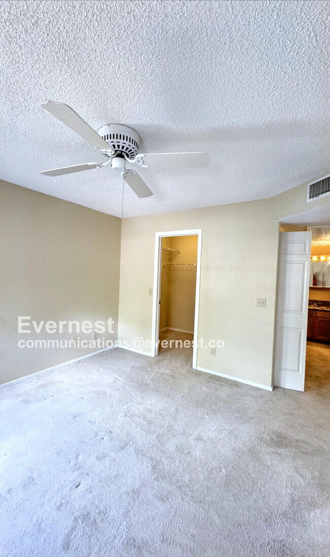 Building Photo - PROMO: $500 off first full month's rent + 250 admin fee waived! / 2 Bed & 2 Bath Condo with Carpo...